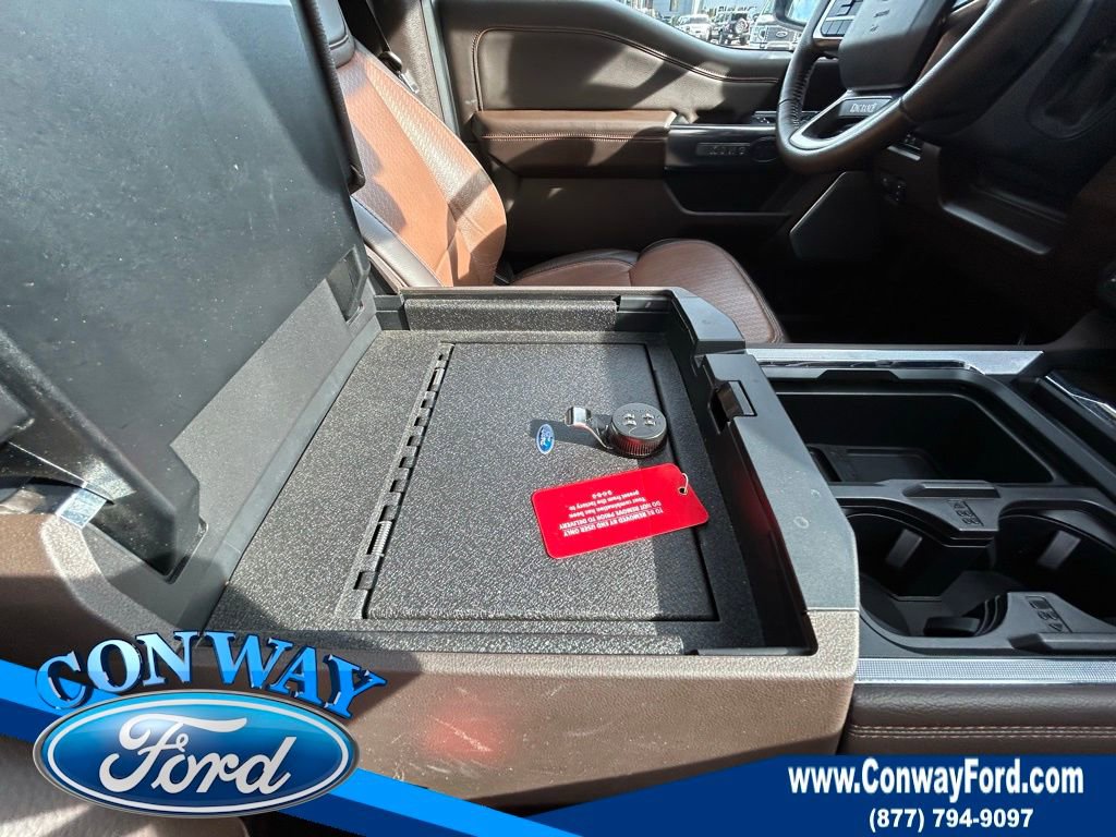 Used 2024 Ford F350 King Ranch w/ Chrome Package image 27