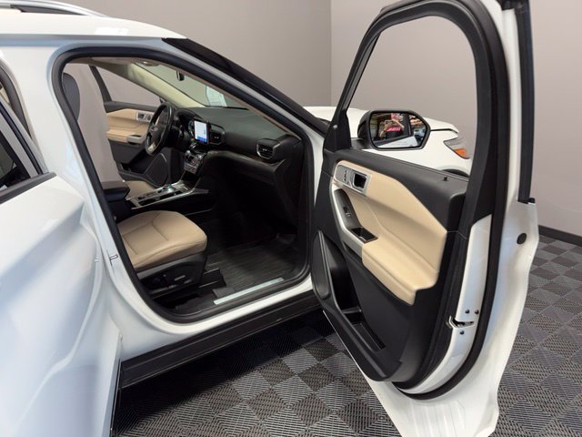 Used 2021 Ford Explorer Limited w/ Hybrid Equipment Group 310A AWD/4WD image 23