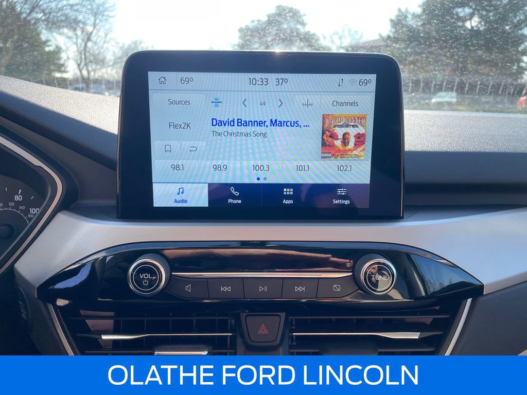 Used 2022 Ford Escape SE w/ SE Sport Appearance Package image 14