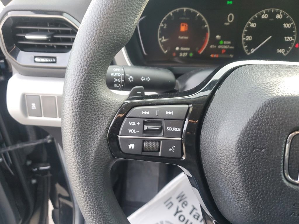 Certified 2024 Honda Pilot LX image 16