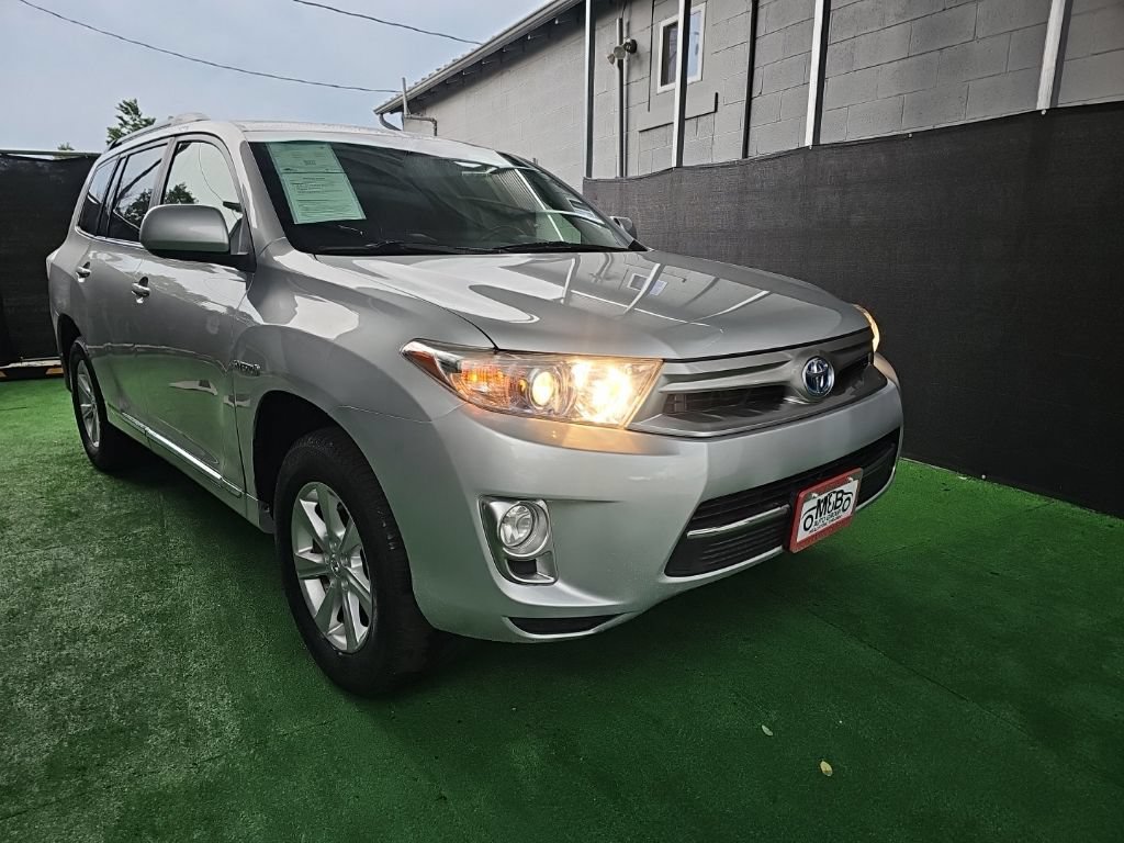 Used 2013 Toyota Highlander 4WD Hybrid image 3