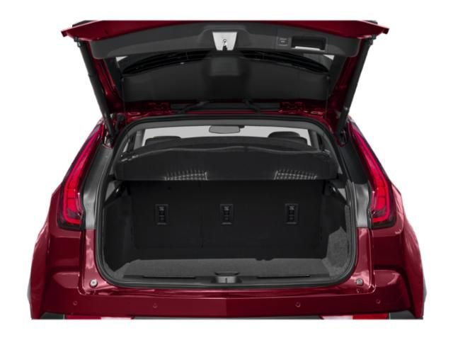 Used 2022 Cadillac XT4 Premium Luxury FWD image 12