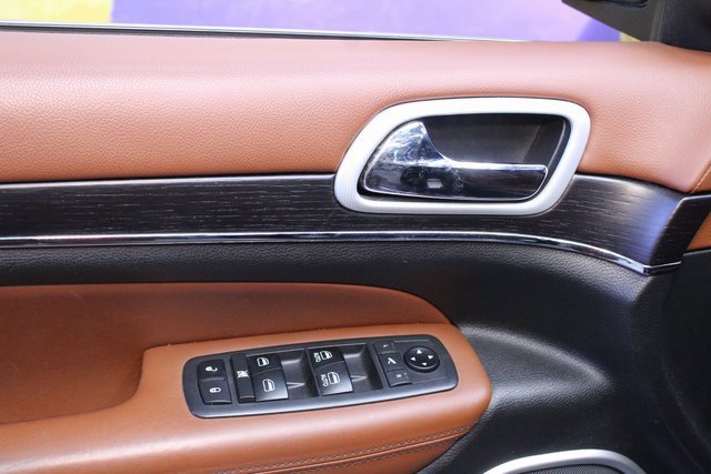 Used 2019 Jeep Grand Cherokee Summit image 19