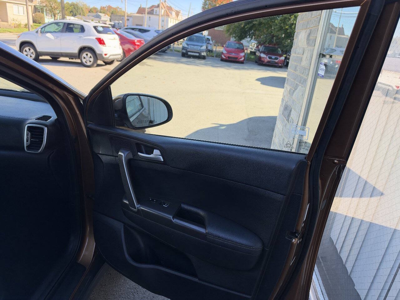 Used 2018 Kia Sportage LX FWD image 24