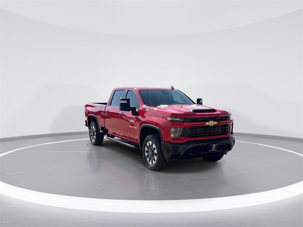 Used 2024 Chevrolet Silverado 2500 Custom w/ Custom Value Package image 2