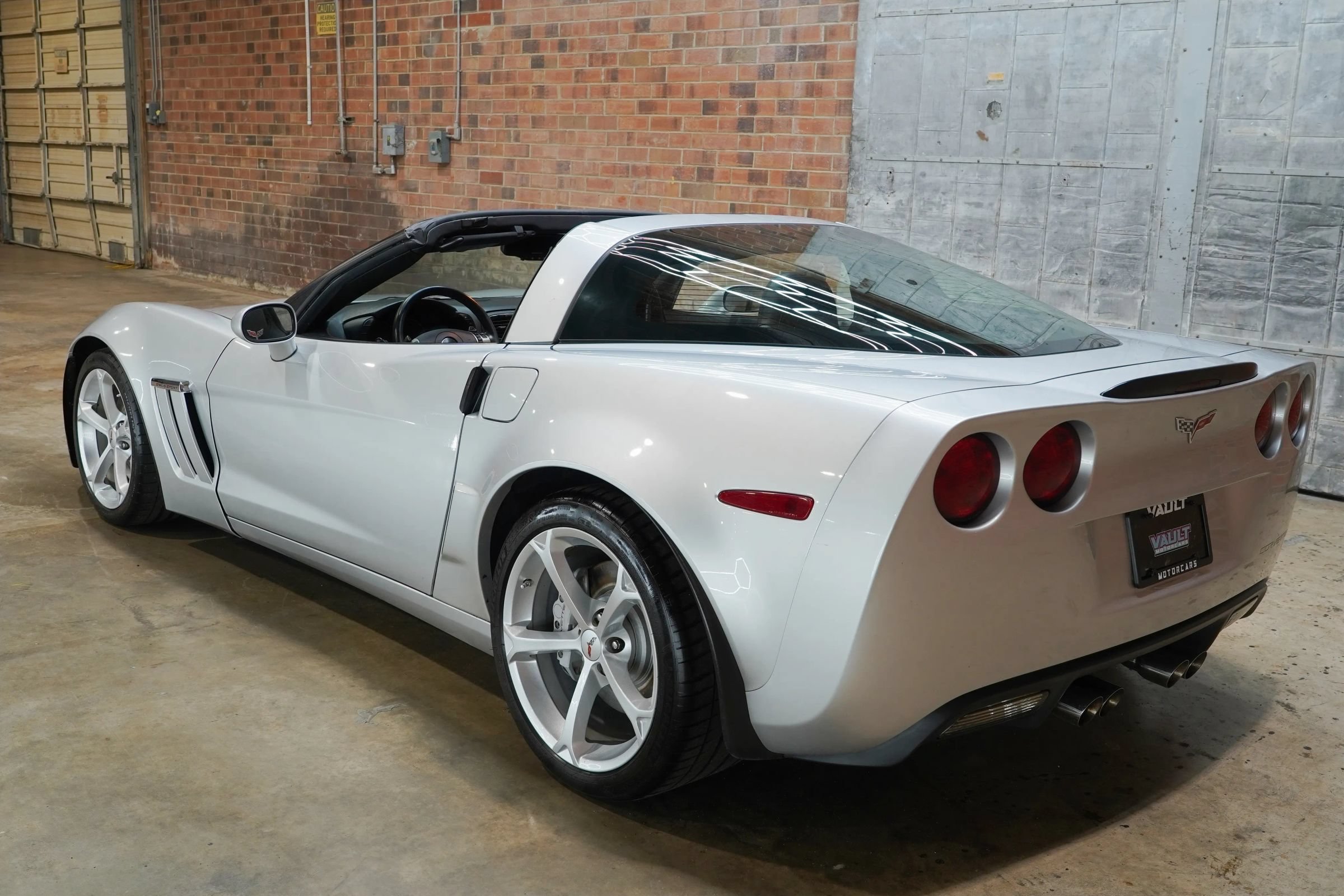 Used 2010 Chevrolet Corvette Grand Sport w/ Preferred Equipment Group RWD image 36