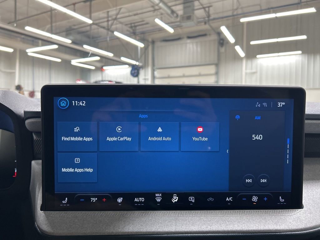 New 2025 Ford Maverick XLT w/ XLT Luxury Package image 18