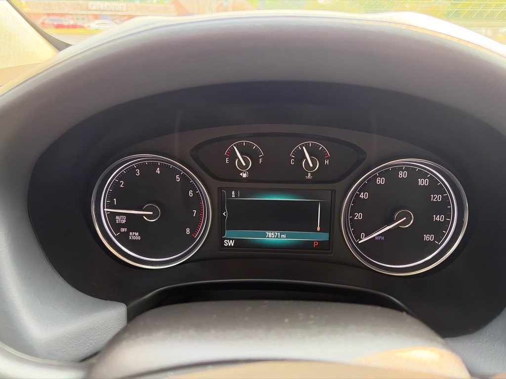 Used 2018 Buick Enclave Essence FWD image 17