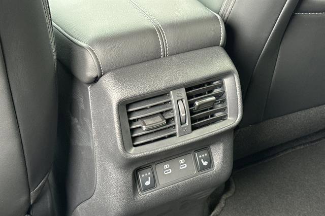 New 2025 Nissan Murano Platinum w/ Cargo Package image 14