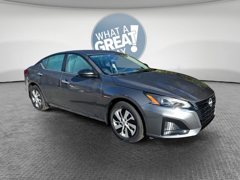 Certified 2025 Nissan Altima 2.5 S image 1