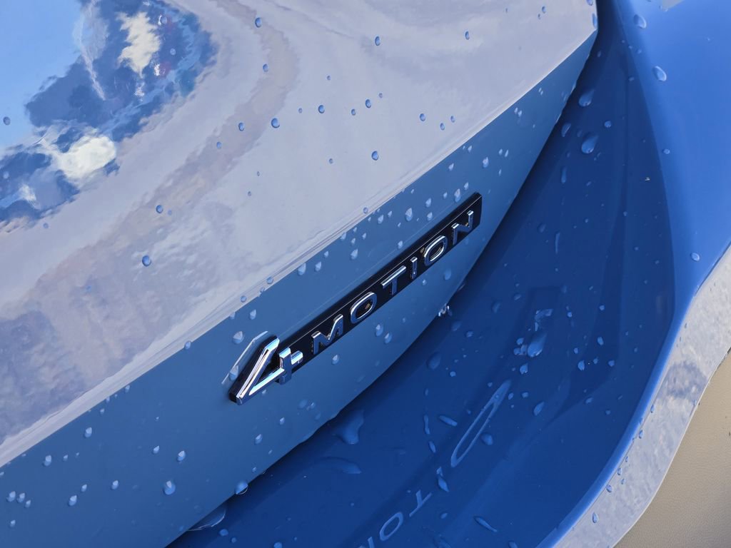 New 2026 Volkswagen Tiguan SE image 9