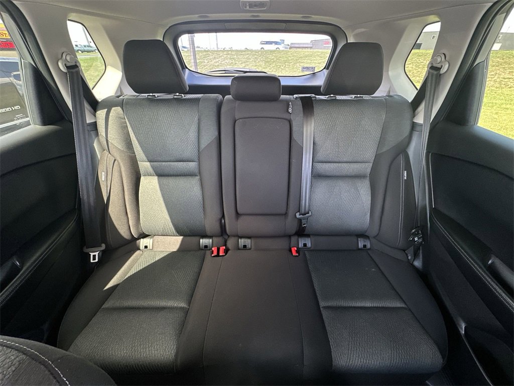 Used 2025 Nissan Rogue SV image 21