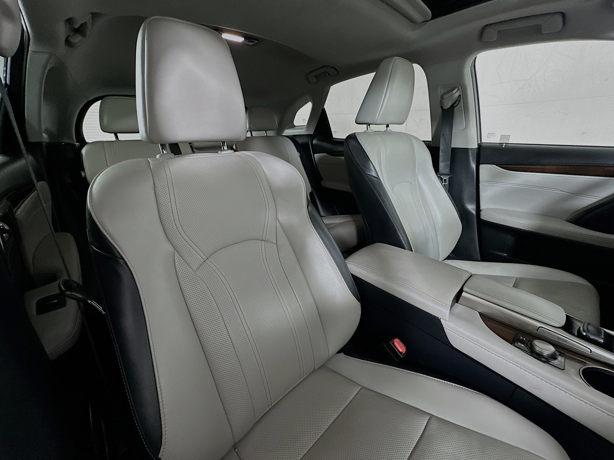 Used 2016 Lexus RX 350 AWD w/ Premium Package image 28