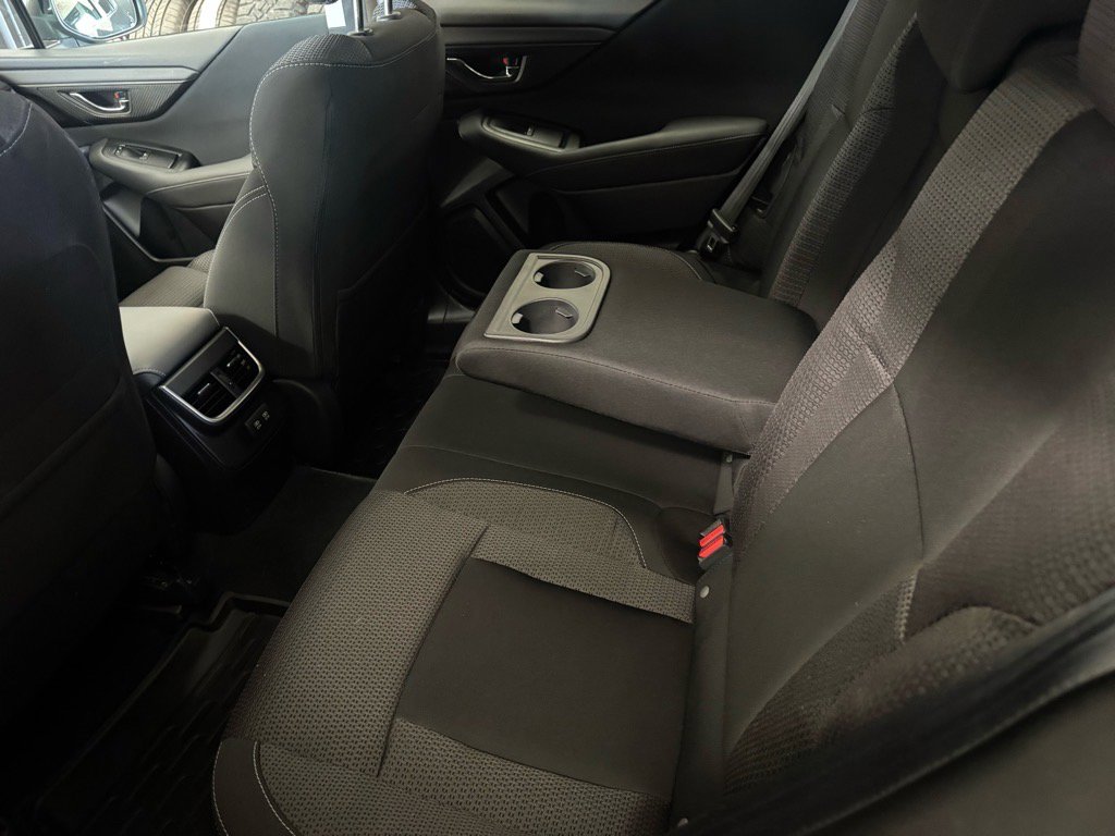 Used 2022 Subaru Outback Premium image 9
