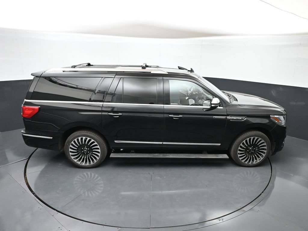Used 2020 Lincoln Navigator L Black Label w/ Cargo Convenience Package AWD/4WD image 44