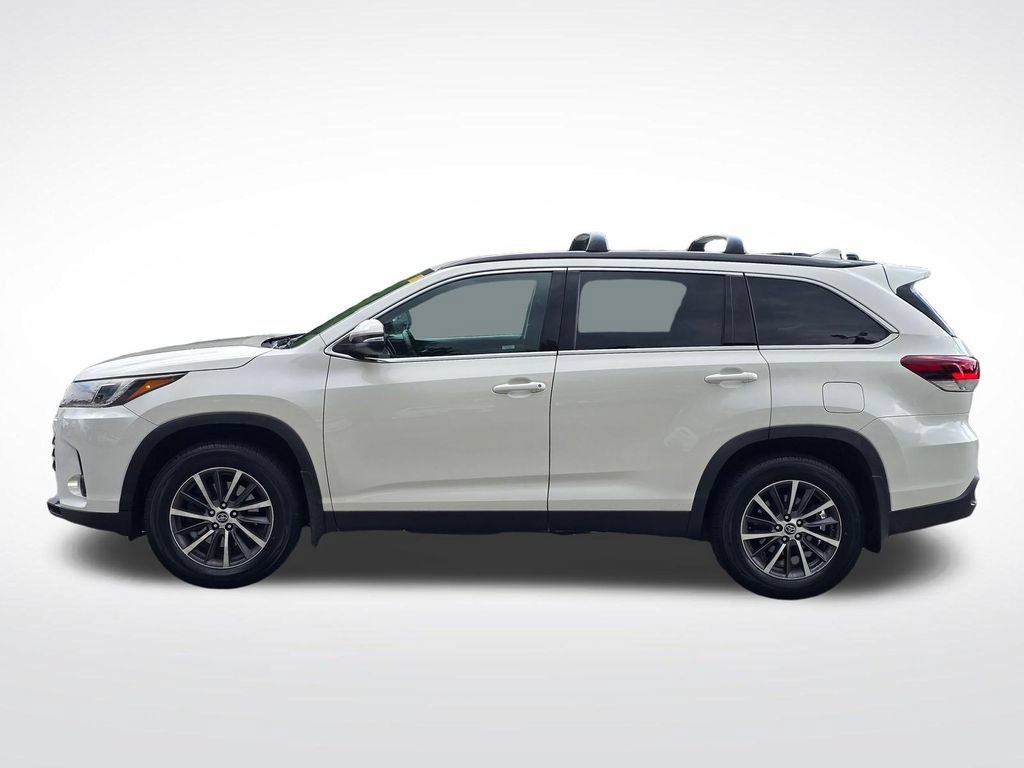 Used 2019 Toyota Highlander SE AWD/4WD image 14