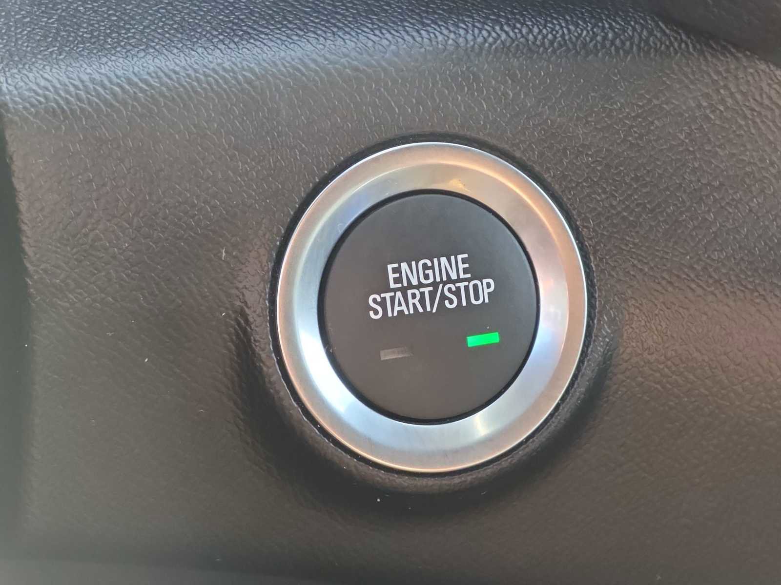 Used 2024 GMC Terrain SLE w/ Driver Convenience Package image 24