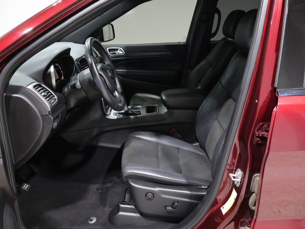 Certified 2020 Jeep Grand Cherokee Altitude AWD/4WD image 11