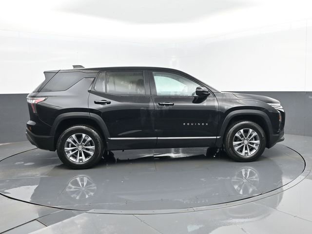 Used 2025 Chevrolet Equinox LT image 4