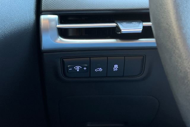 Certified 2025 Hyundai Santa Cruz SEL AWD/4WD image 35