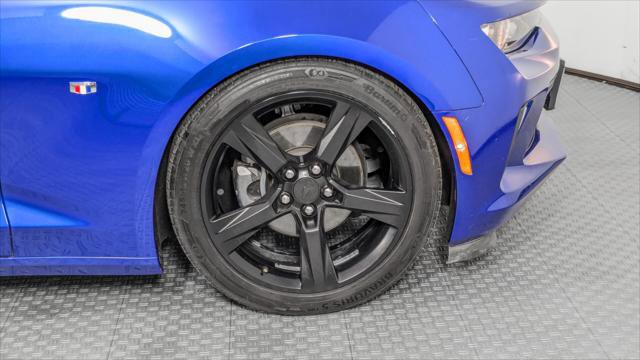 Used 2018 Chevrolet Camaro LT image 29