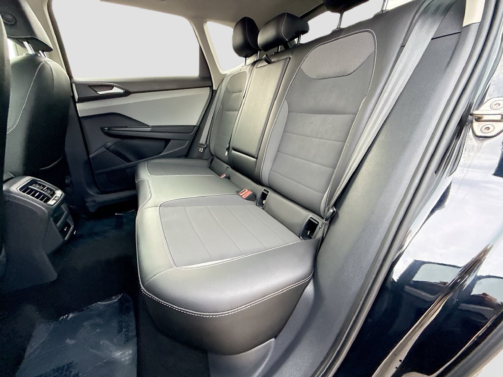 Used 2022 Volkswagen Taos SE FWD image 20