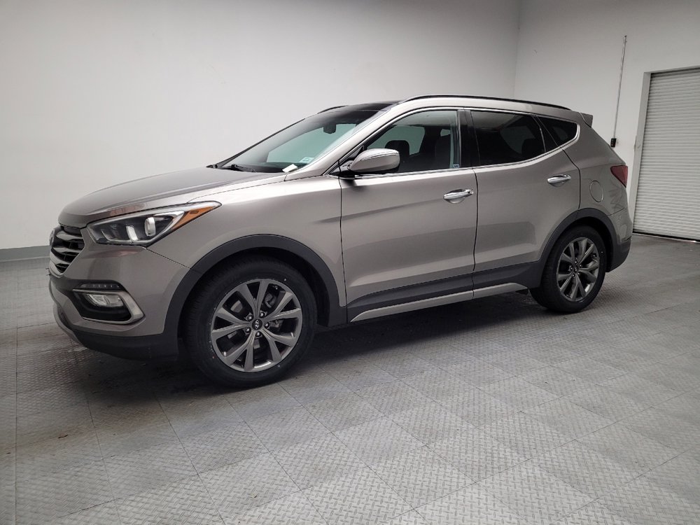 Used 2017 Hyundai Santa Fe Sport image 2