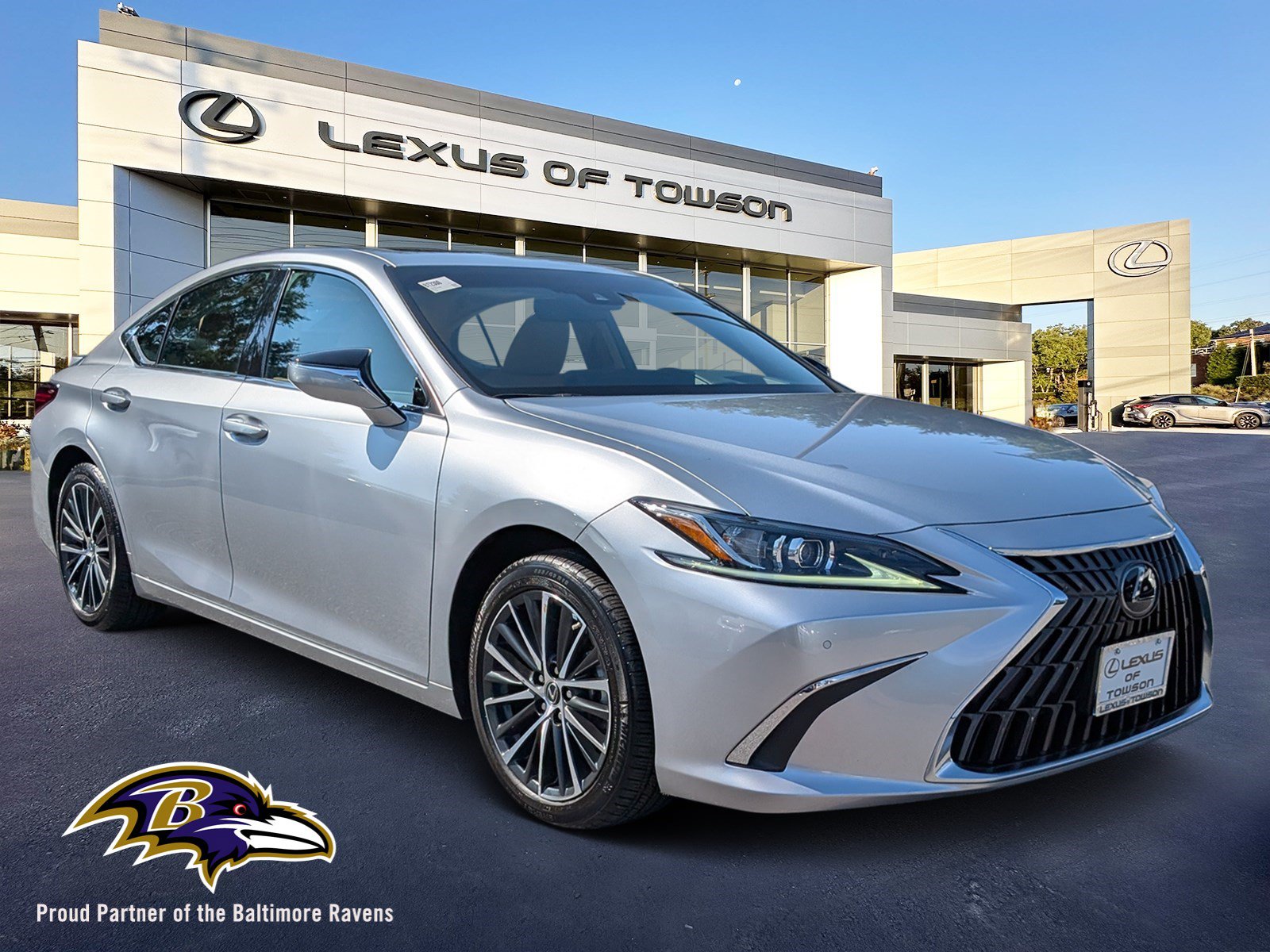 Certified 2024 Lexus ES 350 w/ Premium Package