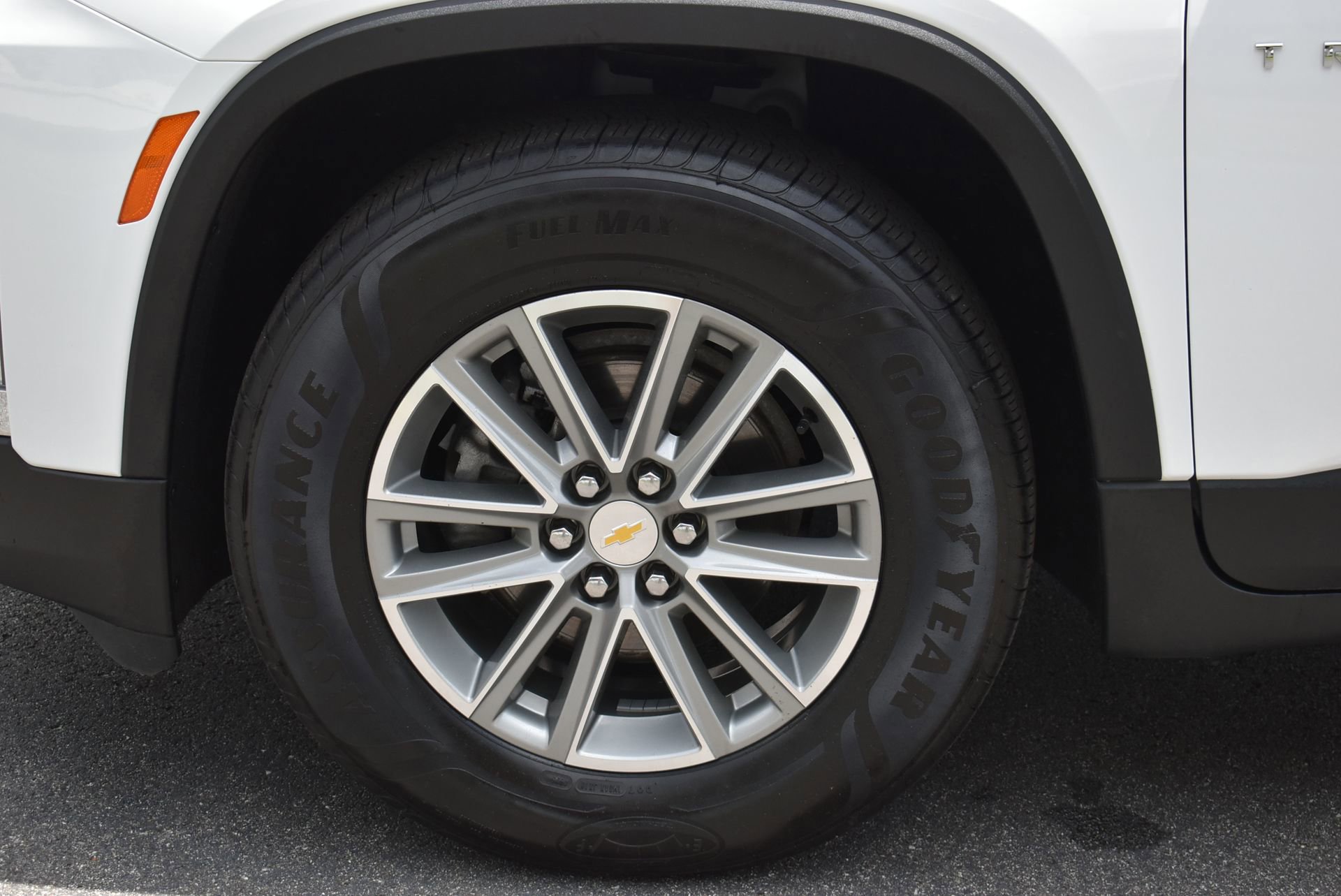 Used 2023 Chevrolet Traverse LT AWD/4WD image 11