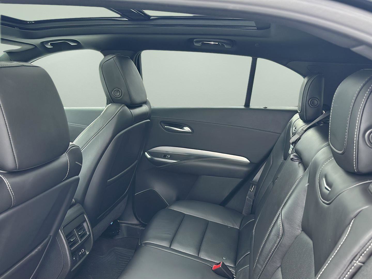 Used 2020 Cadillac XT4 Premium Luxury image 22