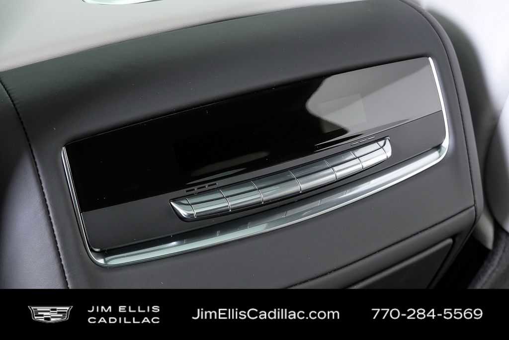 Certified 2026 Cadillac Escalade ESV Platinum Sport w/ LPO, ONYX Package AWD/4WD image 21