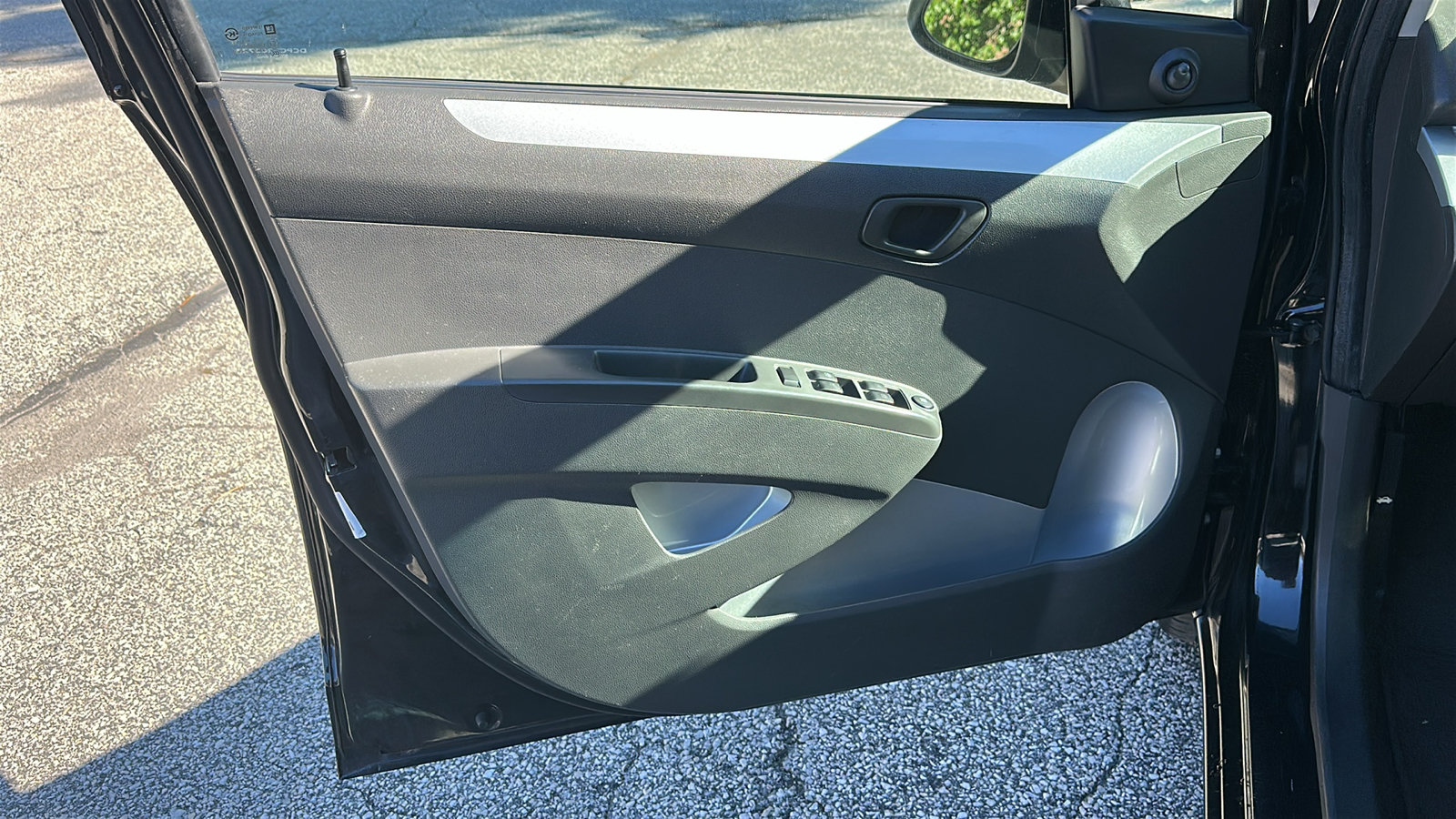 Used 2015 Chevrolet Spark LS FWD image 12