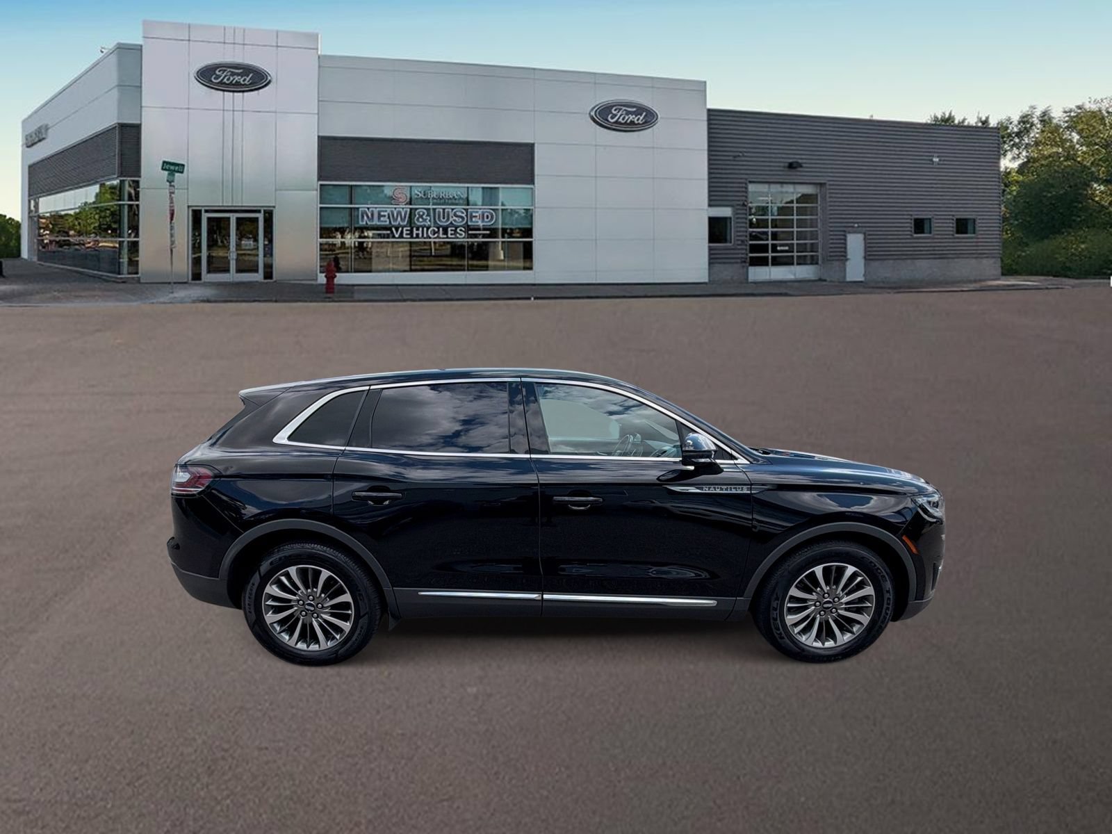 Used 2019 Lincoln Nautilus Select AWD/4WD image 10