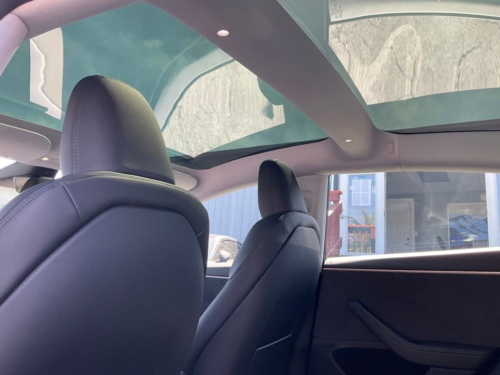 Used 2026 Tesla Model 3 AWD/4WD image 37