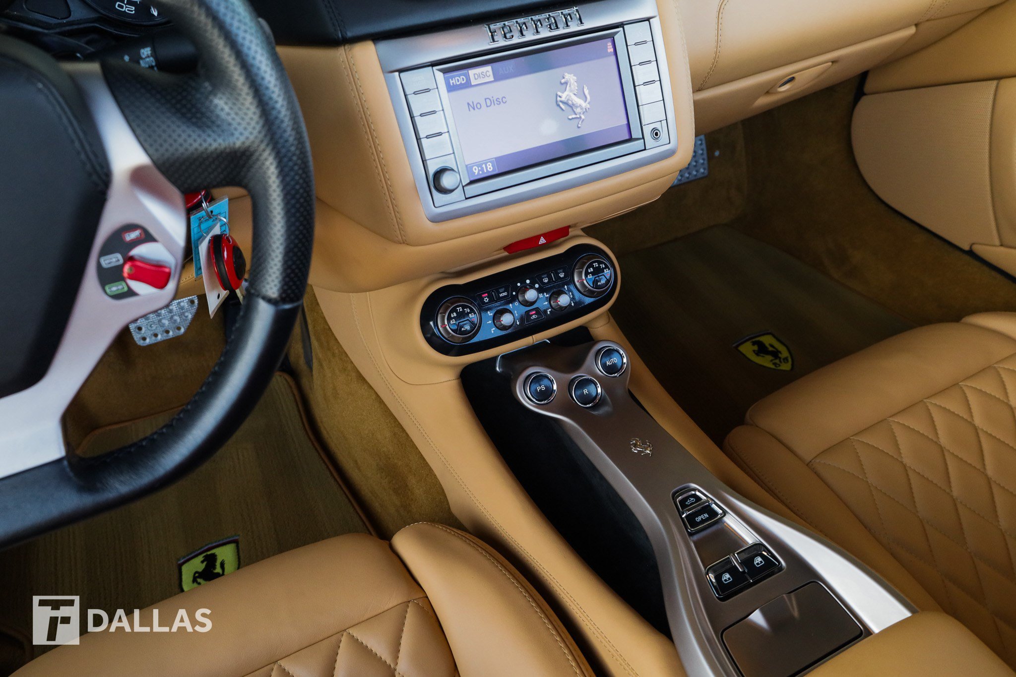 Used 2010 Ferrari California RWD image 32