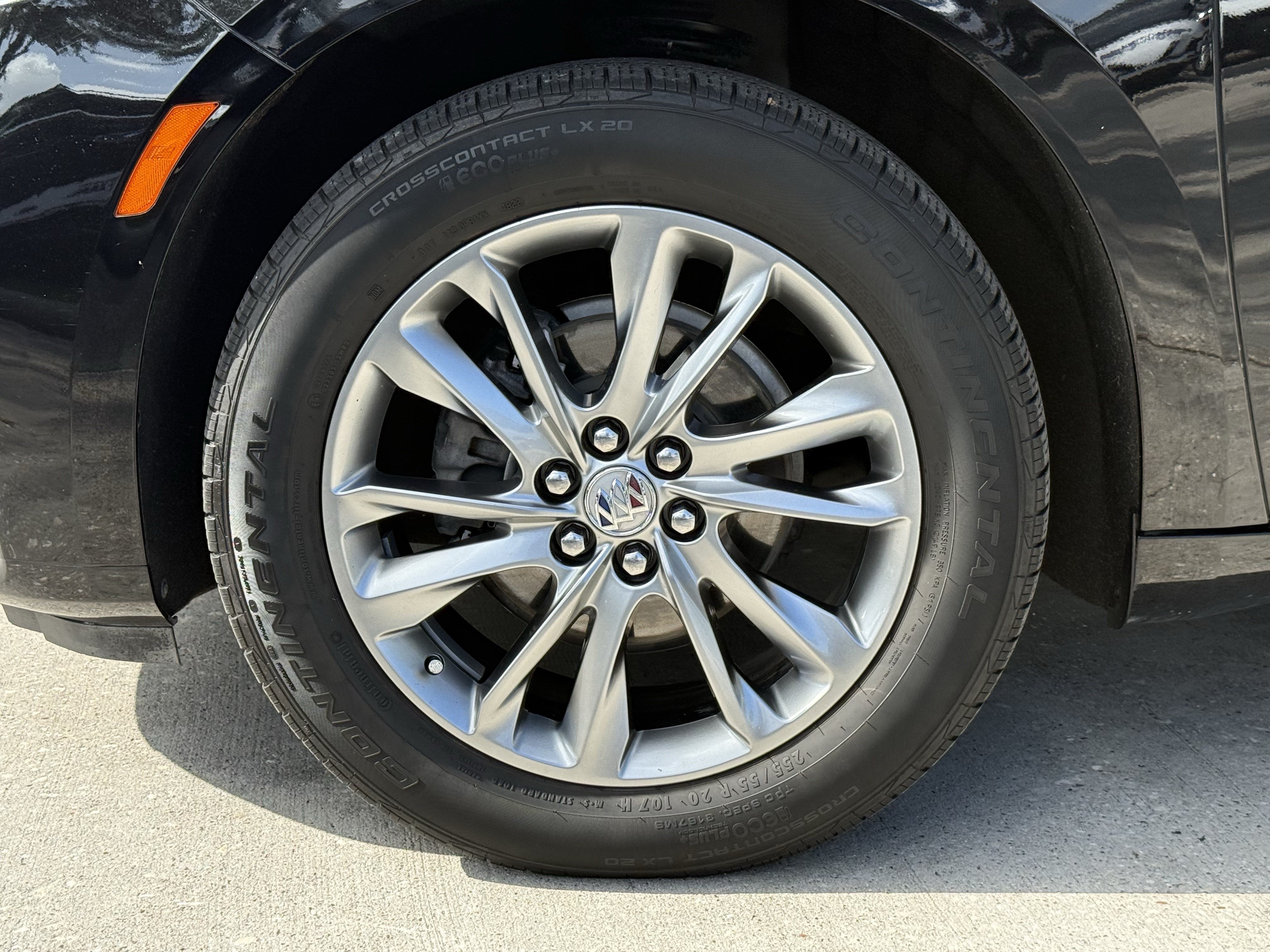 Used 2023 Buick Enclave Avenir w/ Avenir Technology Package FWD image 12