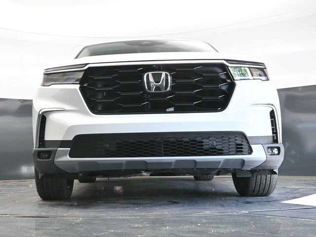 Used 2025 Honda Pilot Elite image 32