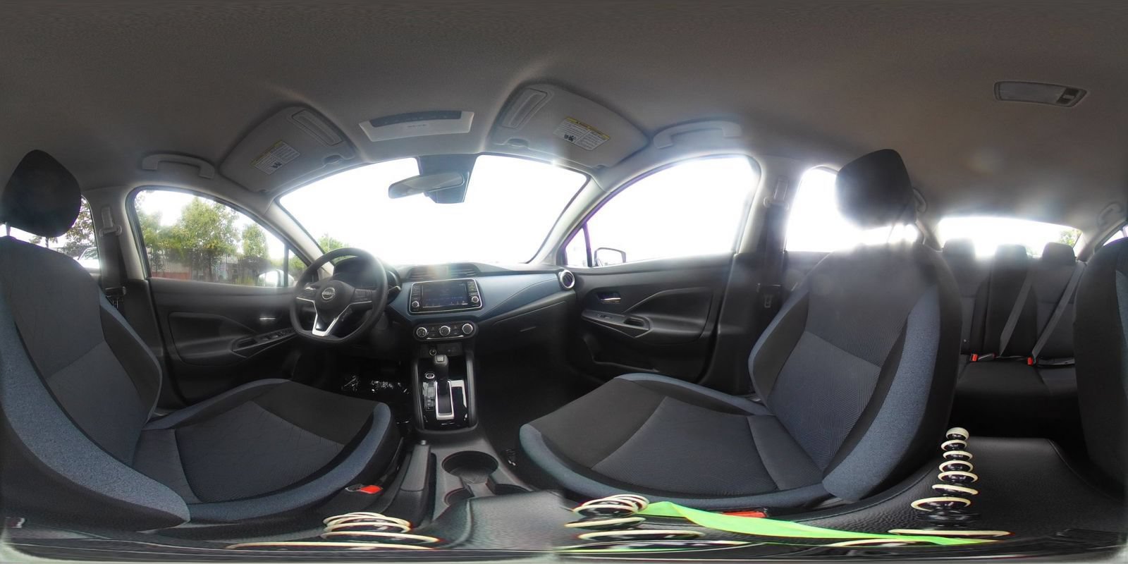 Used 2025 Nissan Versa SV FWD image 32