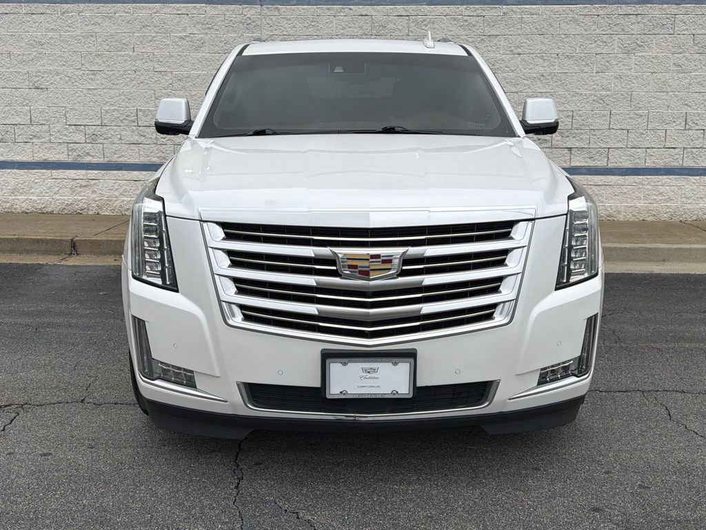 Used 2016 Cadillac Escalade Platinum image 2