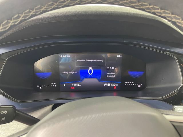 Used 2023 Volkswagen Taos SE w/ Panoramic Sunroof Package AWD/4WD image 5