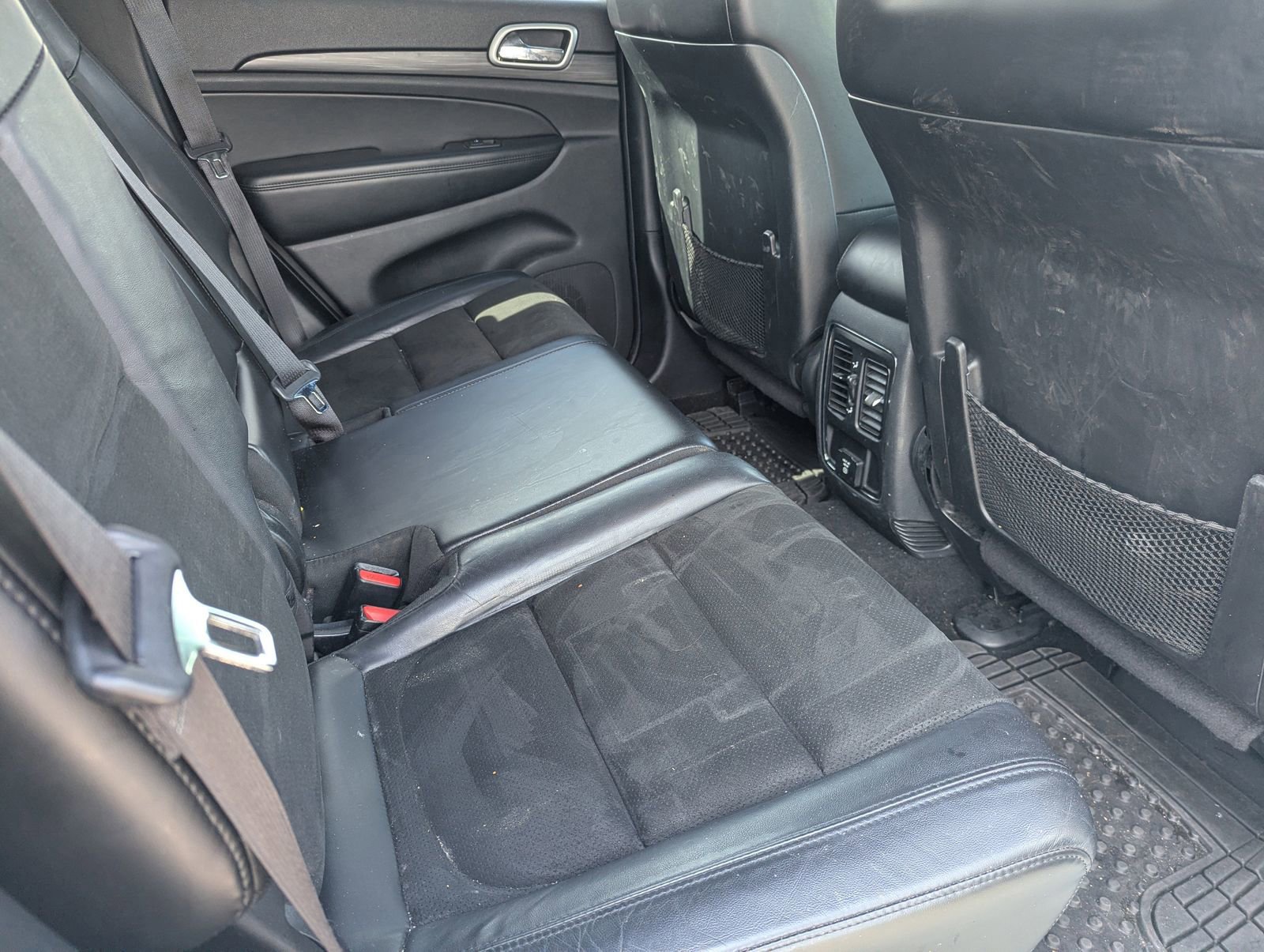 Used 2019 Jeep Grand Cherokee Altitude image 8