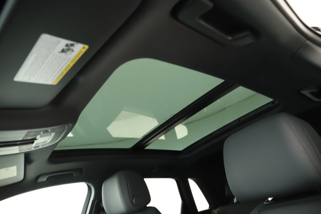 New 2025 Audi Q3 2.0T Premium image 25