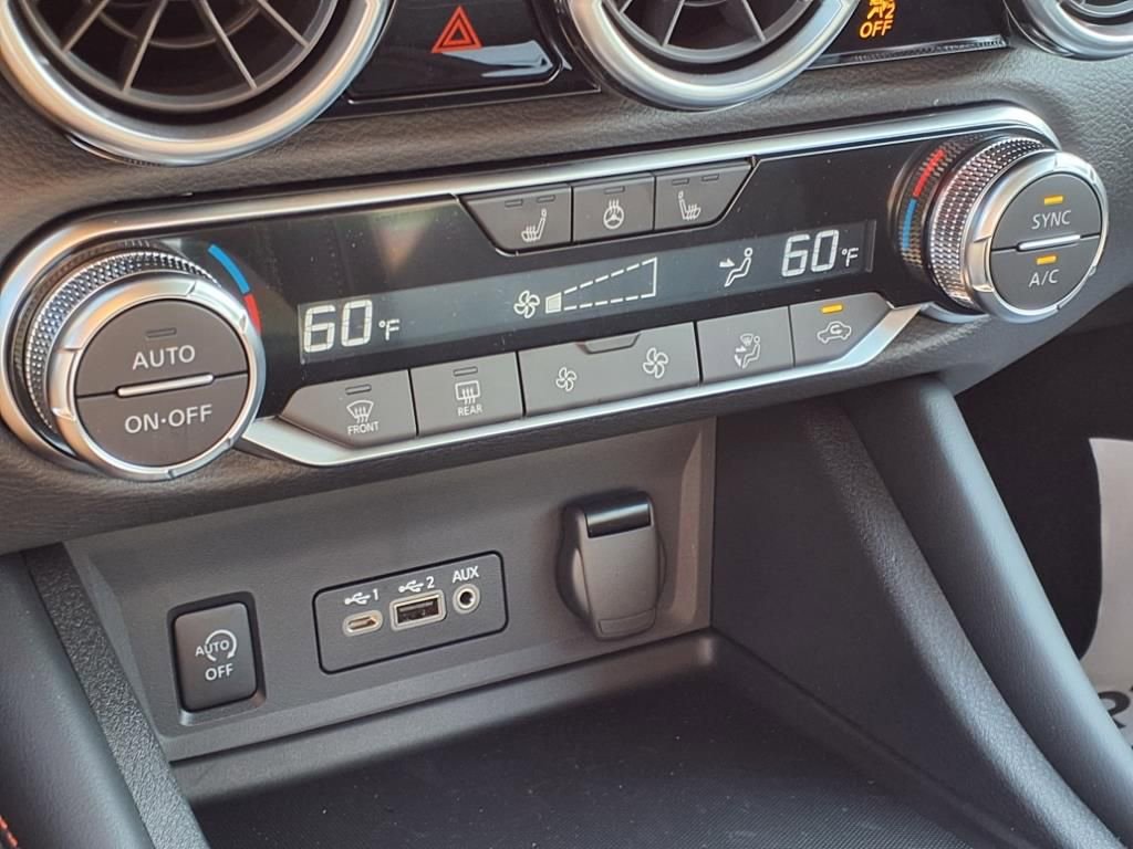 New 2025 Nissan Sentra SR w/ SR Premium Package image 7