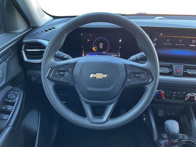Used 2024 Chevrolet TrailBlazer LS image 14