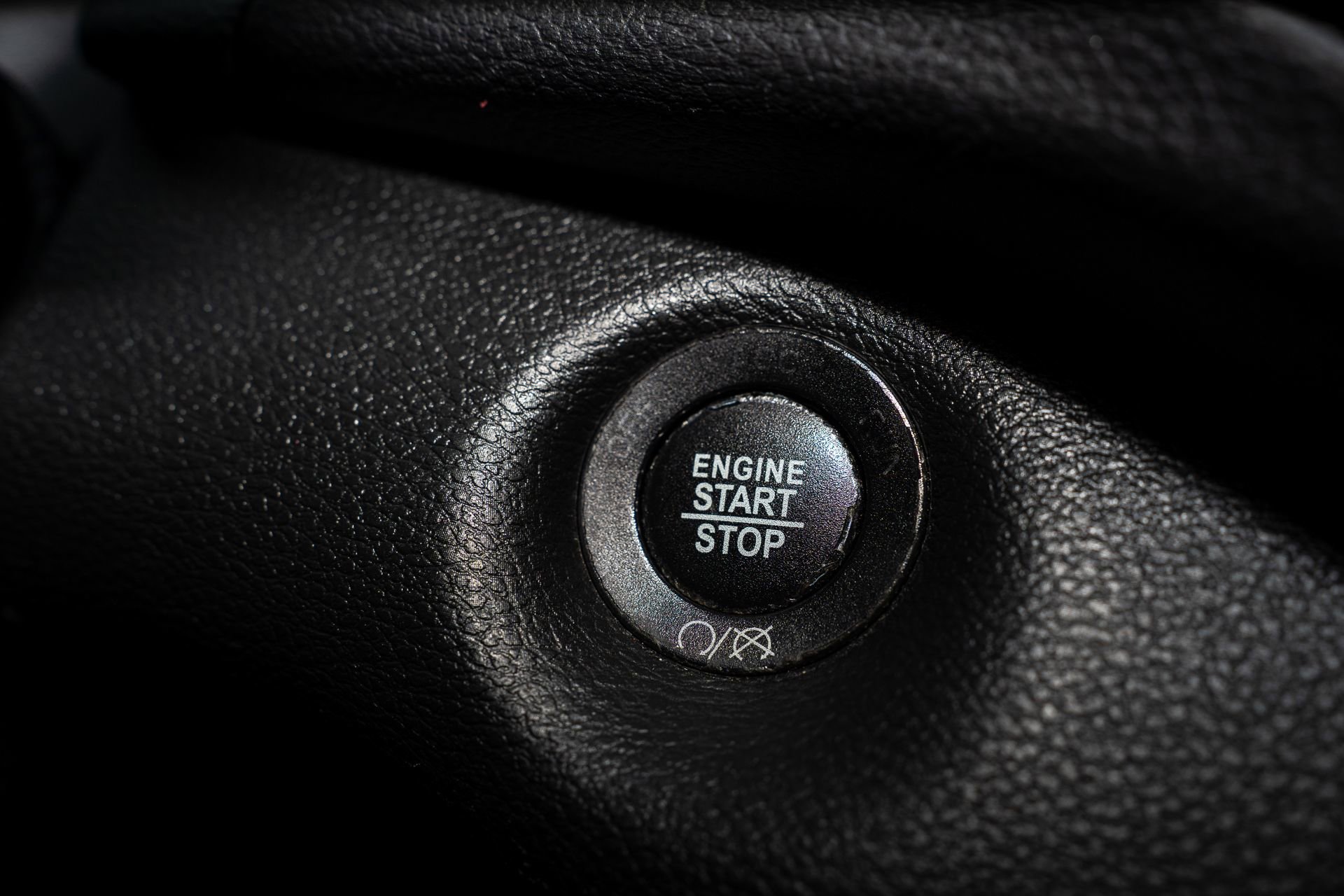 Used 2019 Jeep Cherokee Limited w/ Luxury Group image 33