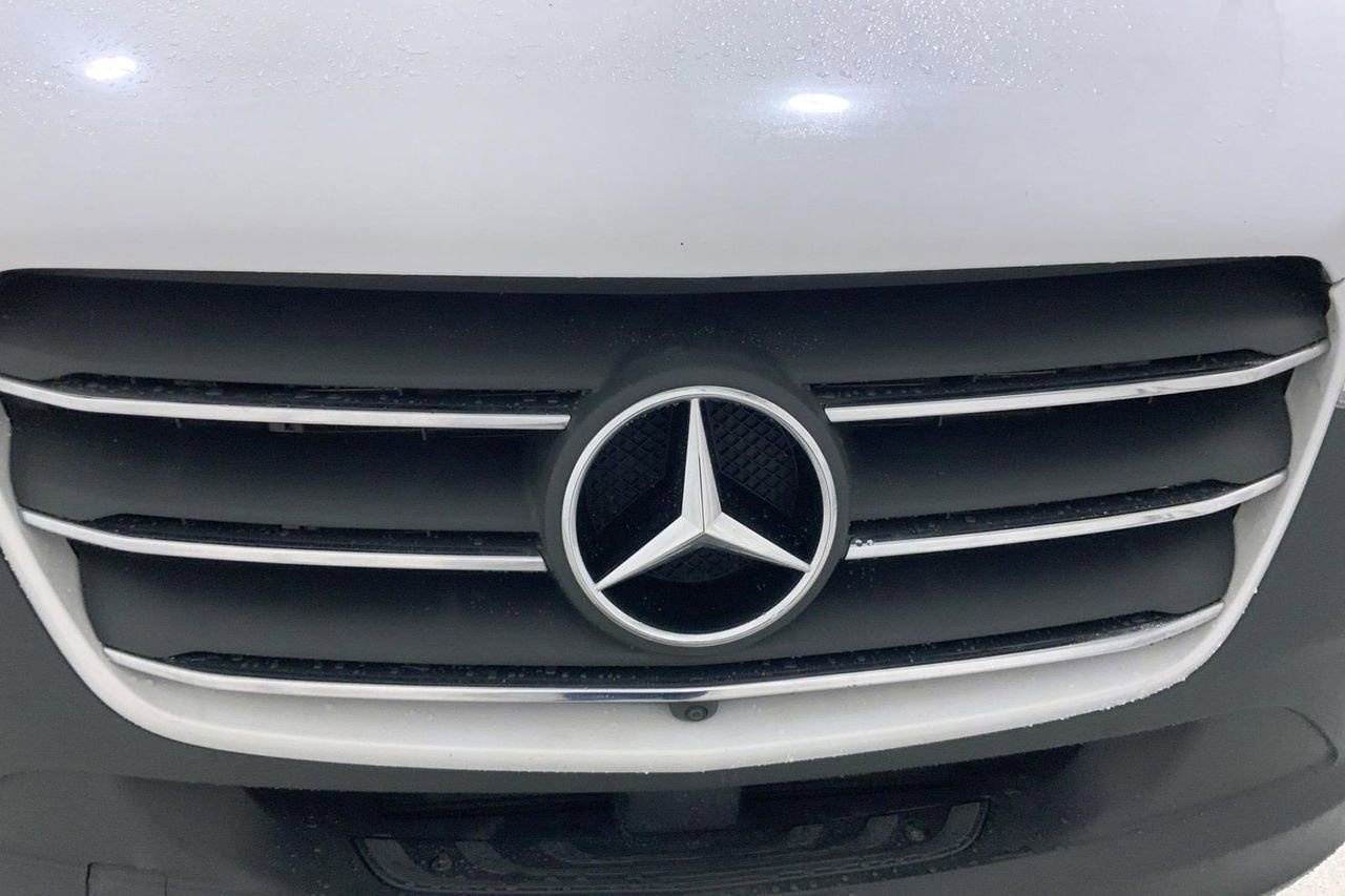 Used 2023 Mercedes-Benz Sprinter 2500 image 25