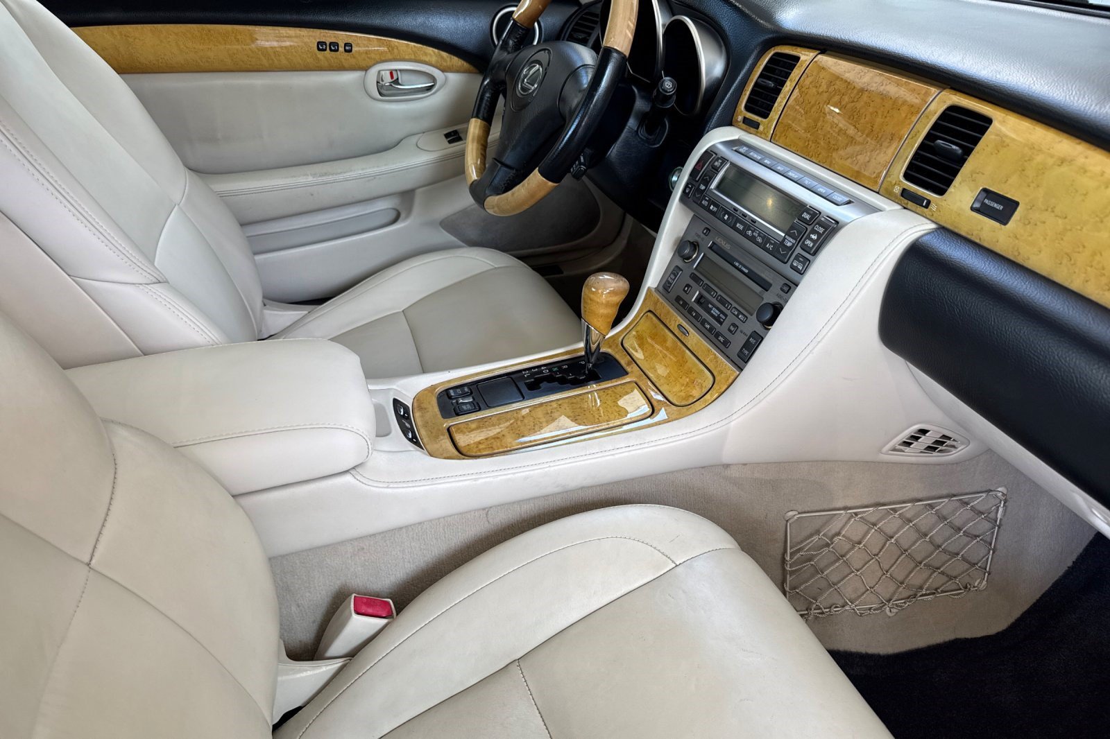 Used 2004 Lexus SC 430 Convertible RWD image 20