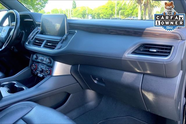 Used 2022 Chevrolet Tahoe Z71 w/ Luxury Package AWD/4WD image 16