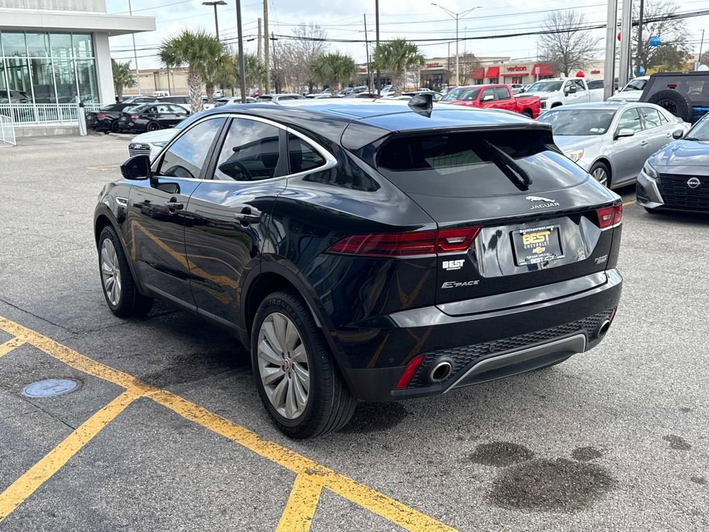Used 2018 Jaguar E-PACE SE image 4