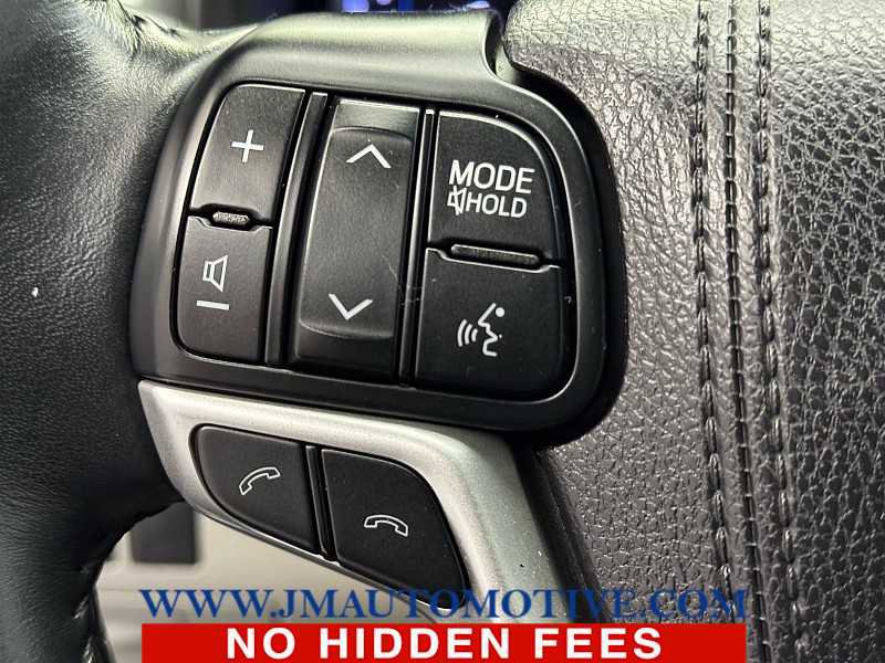 Used 2018 Toyota Highlander Plus image 40